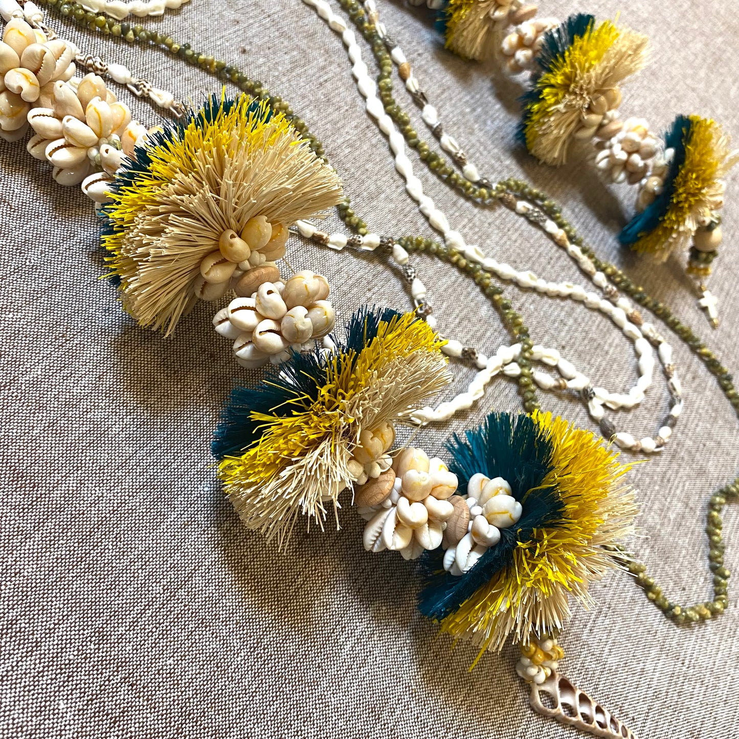 KAWENA MAILE LEI teal/yellow