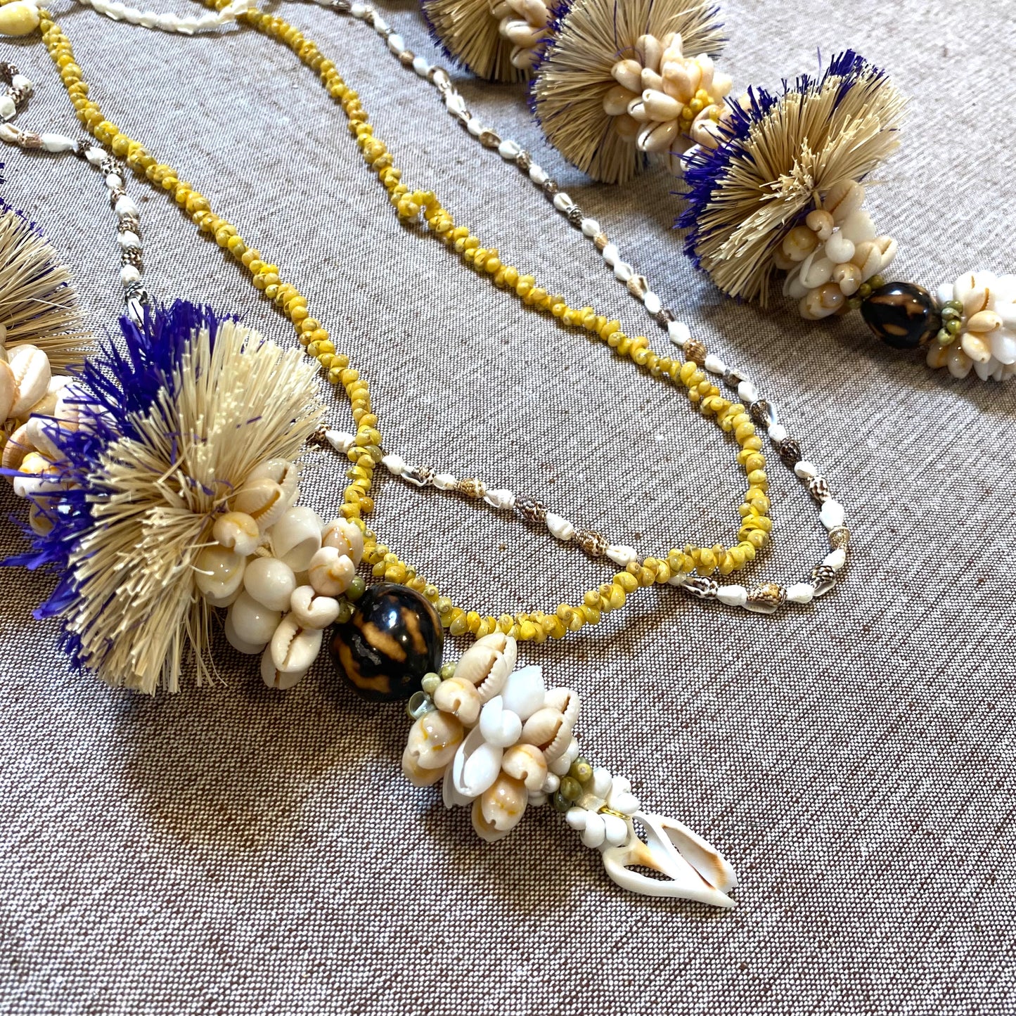 KAHEKILI MAILE LEI purple/beige