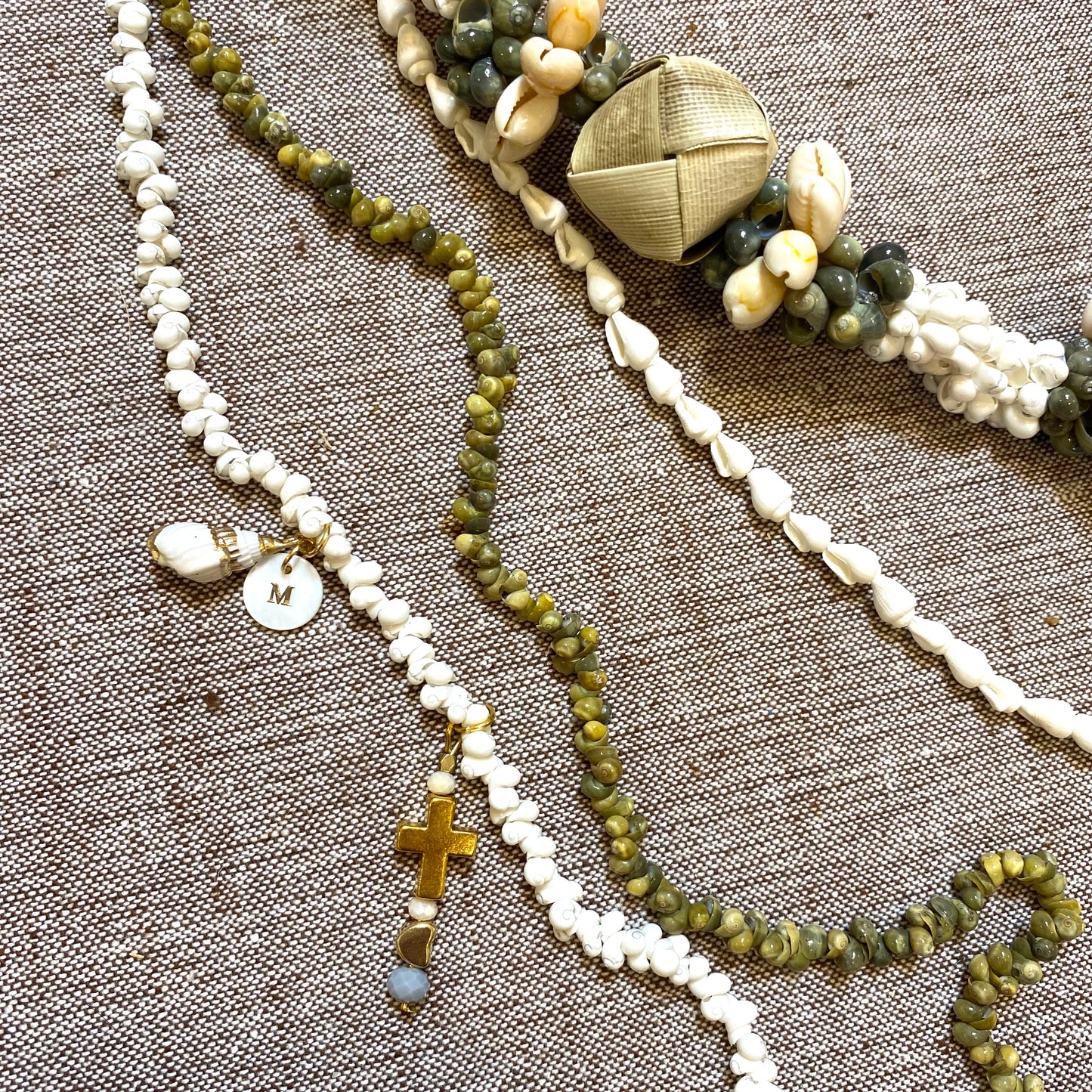 FA'AFETAI LEI lavender/beige