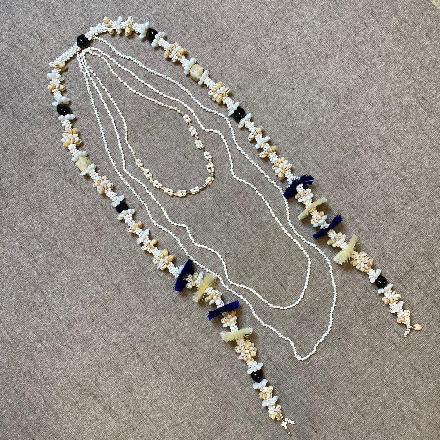 MAMALU MAILE LEI blue/white