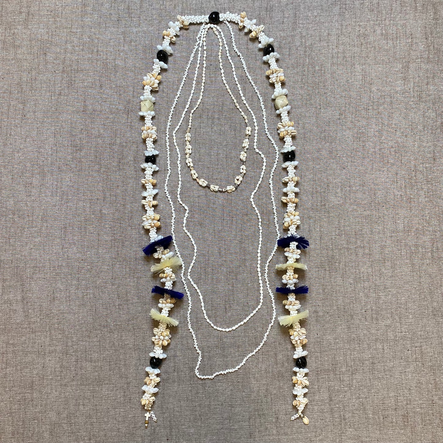 MAMALU MAILE LEI blue/white