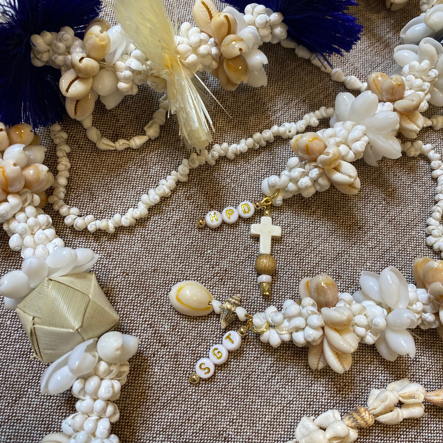 MAMALU MAILE LEI blue/white