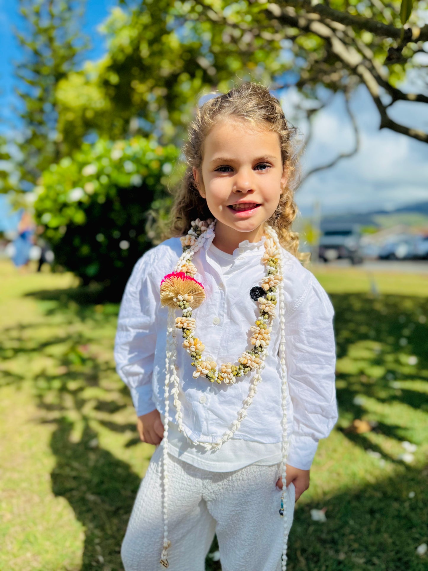KEIKI LEI - White + Puka Shell